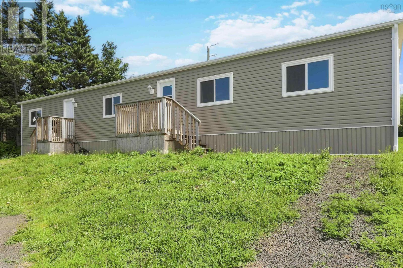 204 Victoria Street, Digby, Nova Scotia  B0V 1A0 - Photo 2 - 202619422