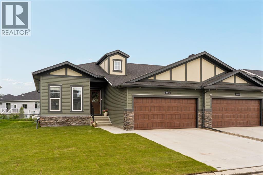 808 Mandalay Link, Carstairs, Alberta