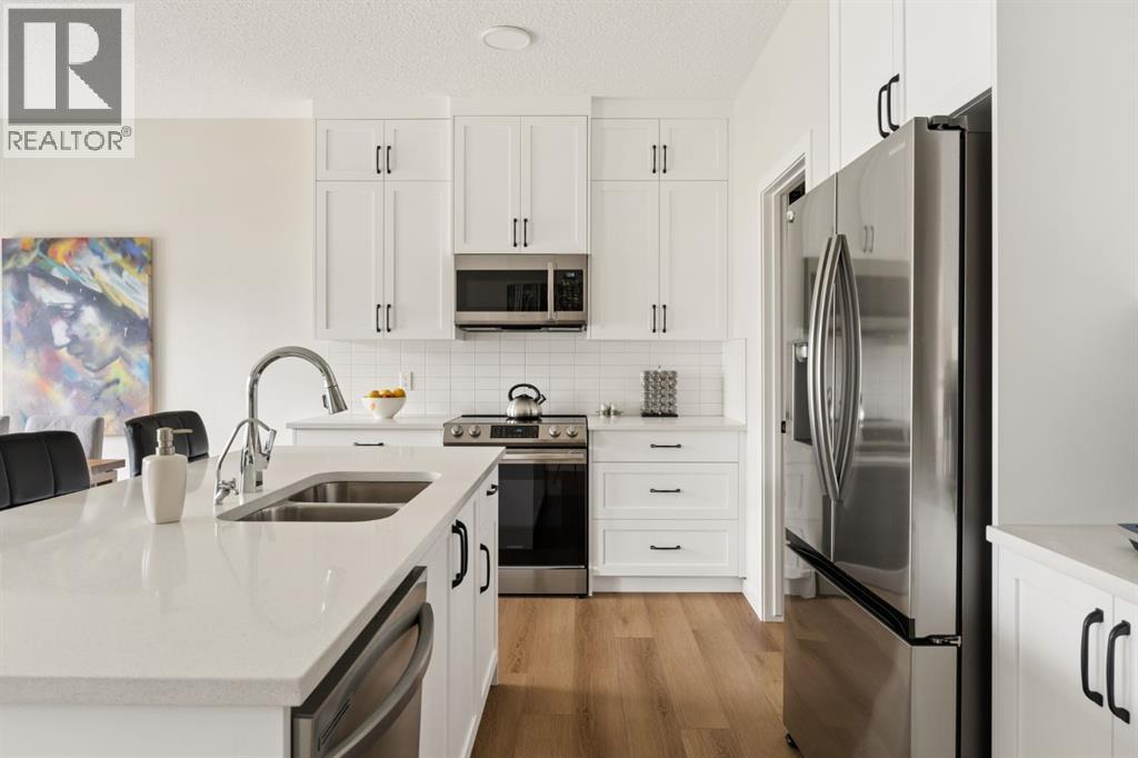 808 Mandalay Link, Carstairs, Alberta  T0M 0N0 - Photo 9 - A2323853