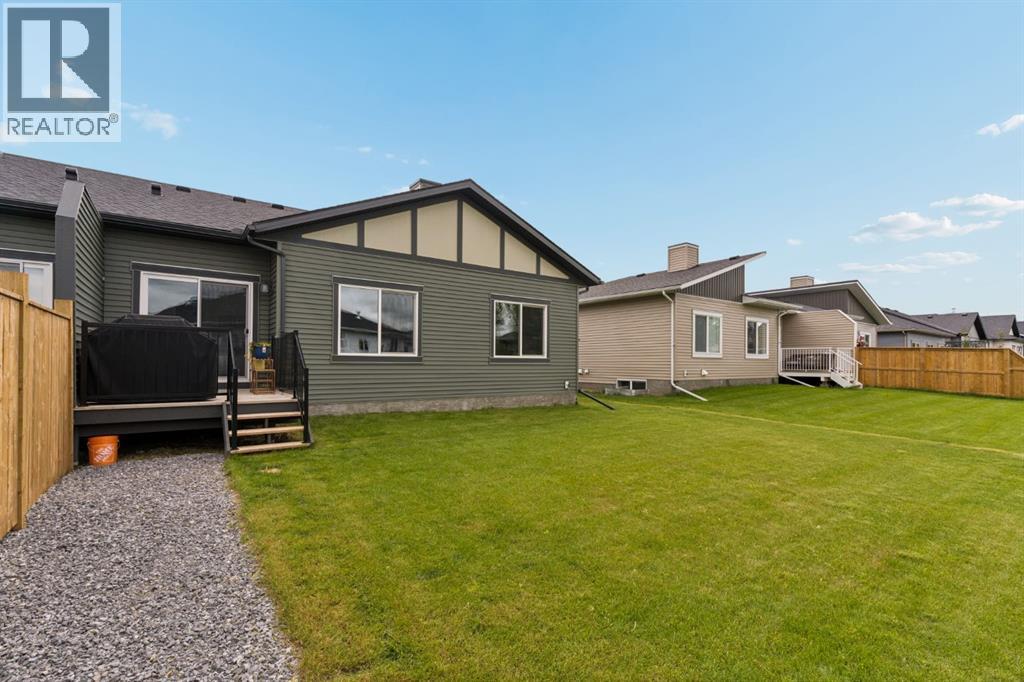 808 Mandalay Link, Carstairs, Alberta  T0M 0N0 - Photo 43 - A2323853