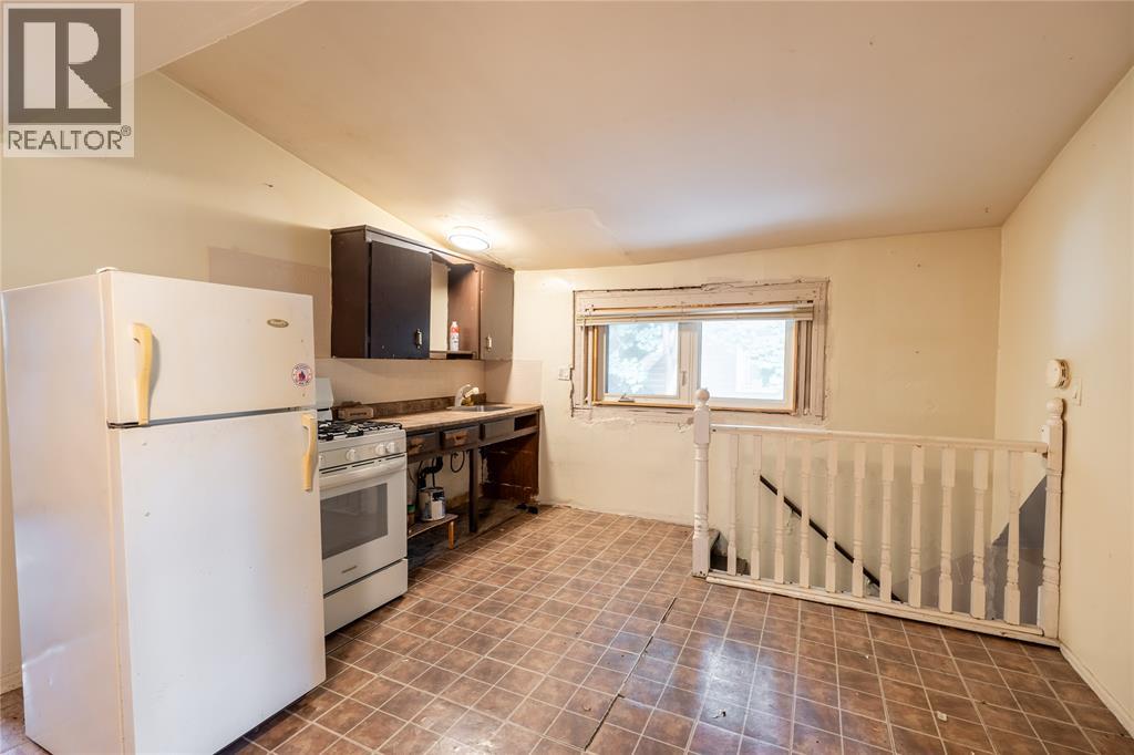 292 Christina Street South, Sarnia, Ontario  N7T 2N5 - Photo 12 - 26019042