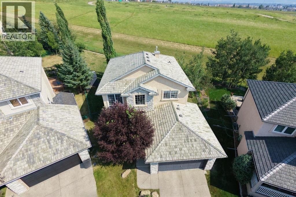 81 Royal Crest Terrace NW, Calgary, Alberta  T3G 4M2 - Photo 2 - A2328877