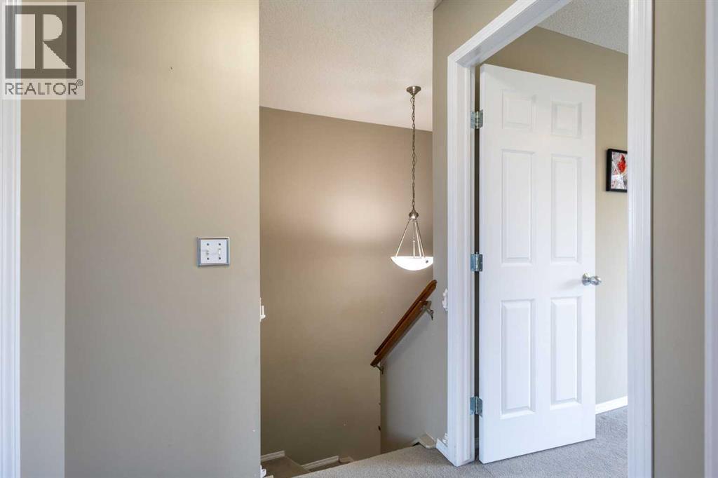 49 Evermeadow Manor SW, Calgary, Alberta  T2Y 4W8 - Photo 21 - A2332494
