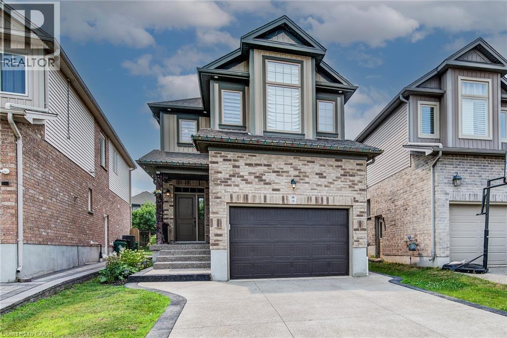 19 SPRINGCREEK Street, Kitchener, Ontario