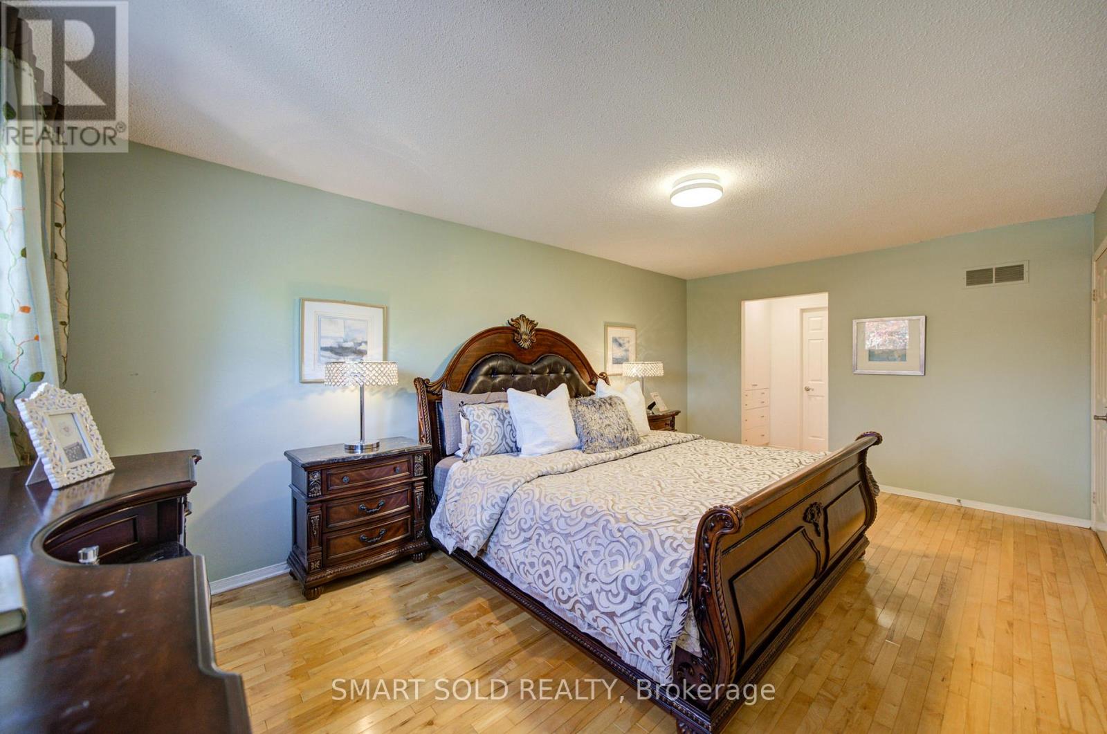 84 O'connor Crescent, Richmond Hill, Ontario  L4C 7N8 - Photo 23 - N13644308