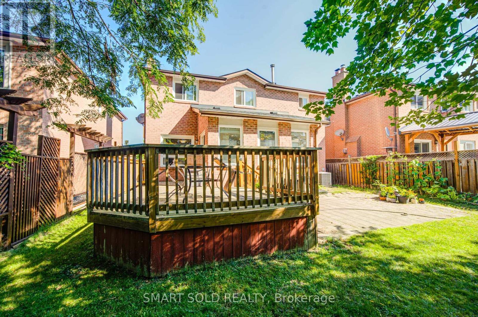 84 O'connor Crescent, Richmond Hill, Ontario  L4C 7N8 - Photo 44 - N13644308