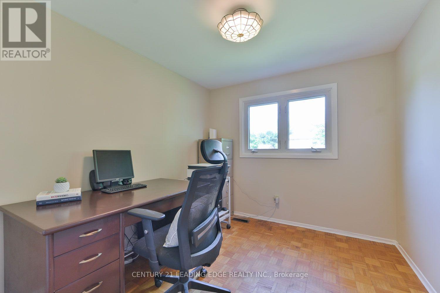 15 Sir Gawaine Place, Markham (Markham Village), Ontario  L3P 3A1 - Photo 24 - N13644354