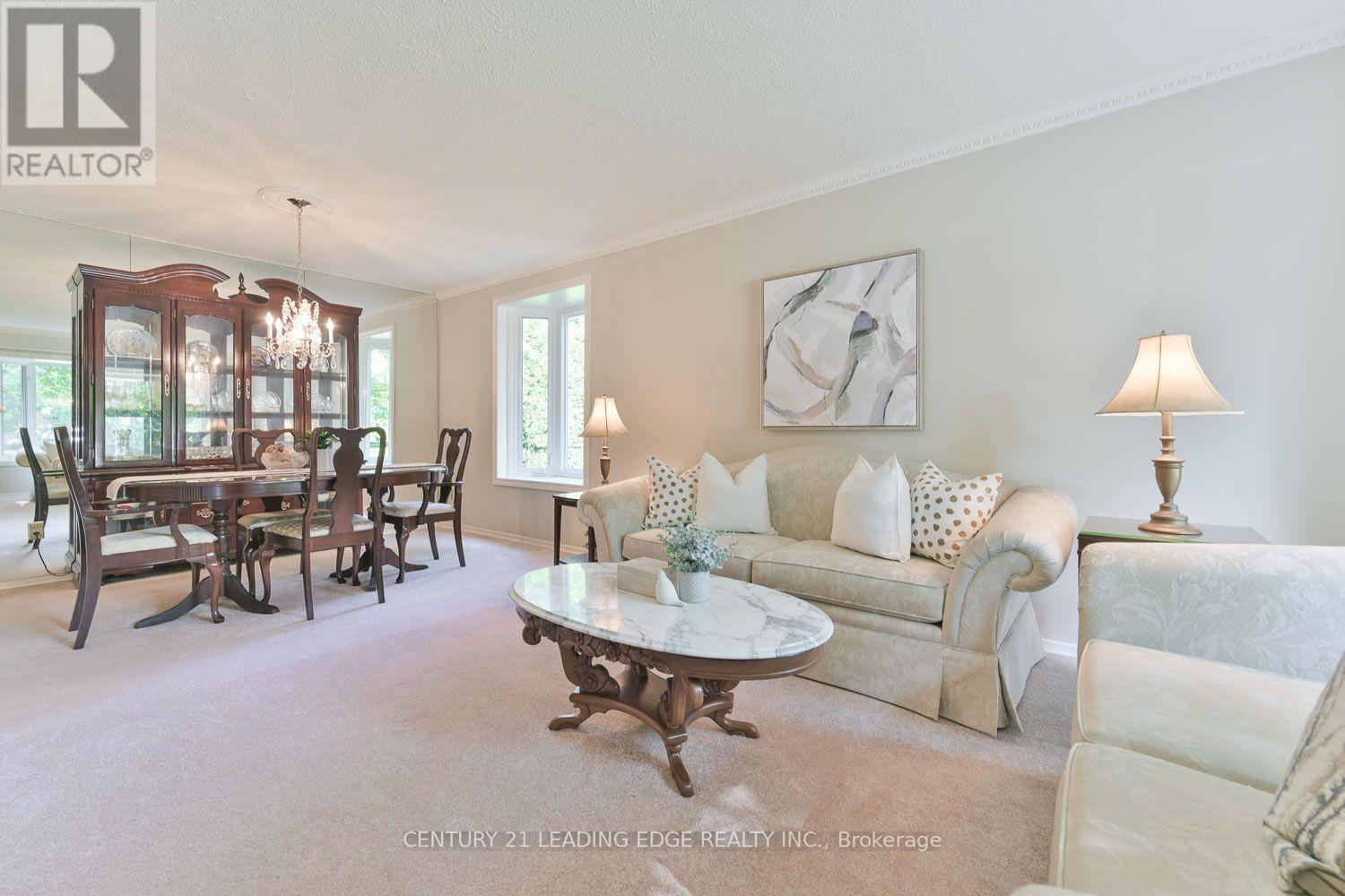 15 Sir Gawaine Place, Markham (Markham Village), Ontario  L3P 3A1 - Photo 8 - N13644354