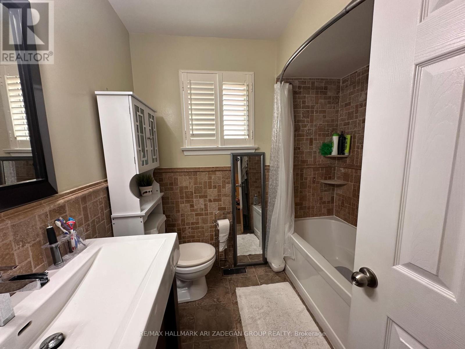 290 Gretel Drive, Richmond Hill (Mill Pond), Ontario  L4C 4V1 - Photo 13 - N13644390