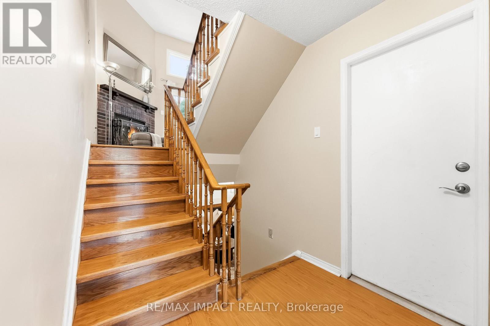 60 Cottonwood Court, Markham, Ontario  L3T 5X1 - Photo 11 - N13644466