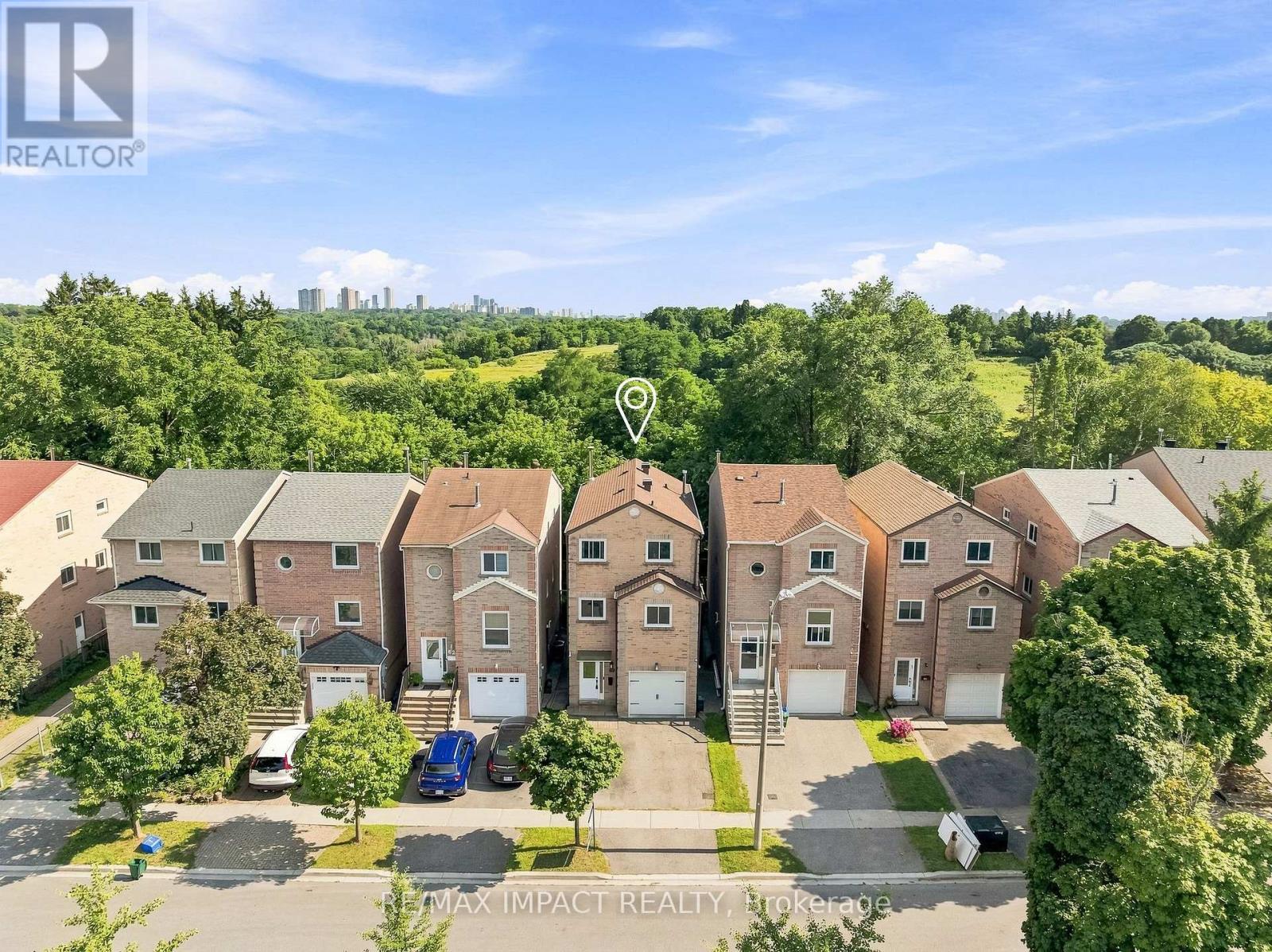 60 Cottonwood Court, Markham, Ontario  L3T 5X1 - Photo 4 - N13644466