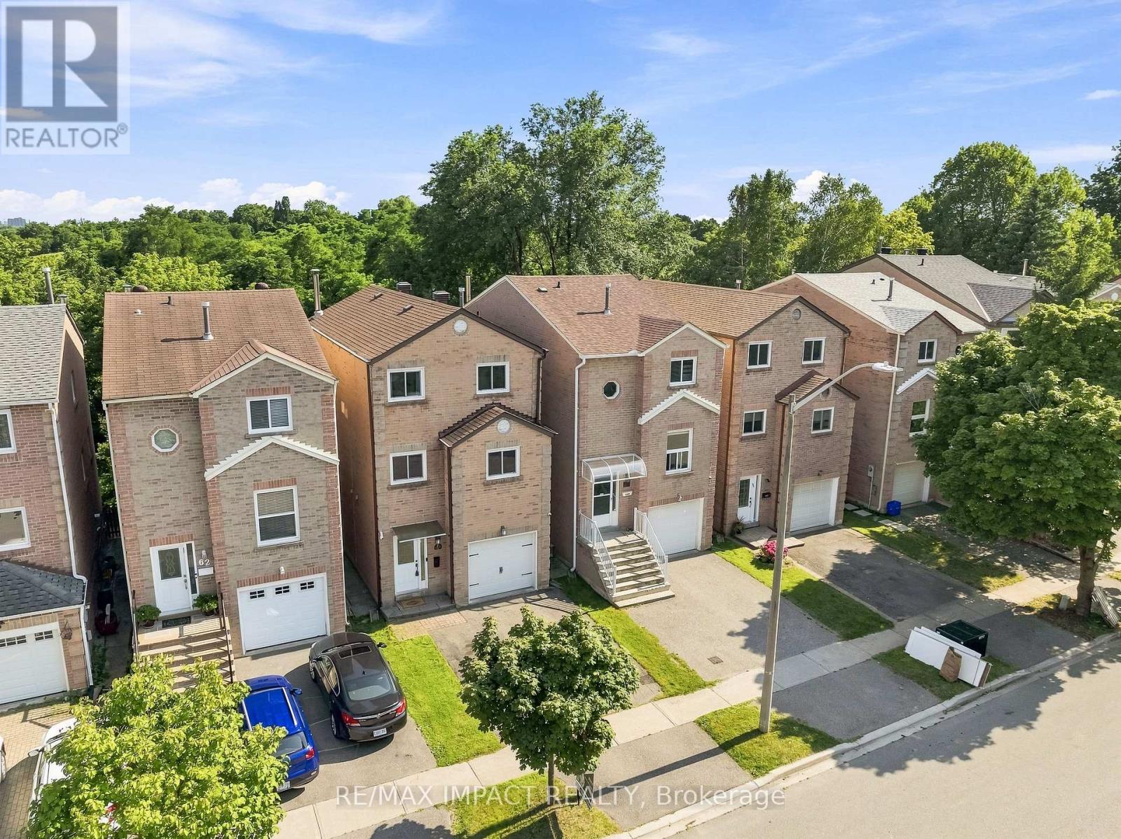 60 Cottonwood Court, Markham, Ontario  L3T 5X1 - Photo 6 - N13644466