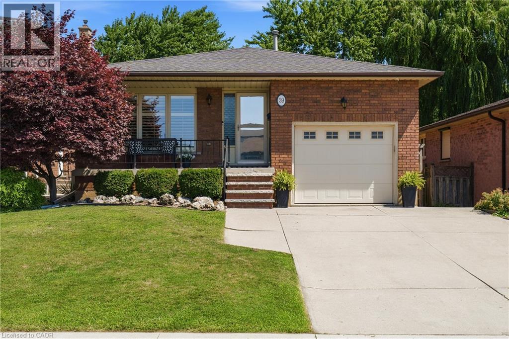 39 TRENHOLME Crescent, Hamilton, Ontario