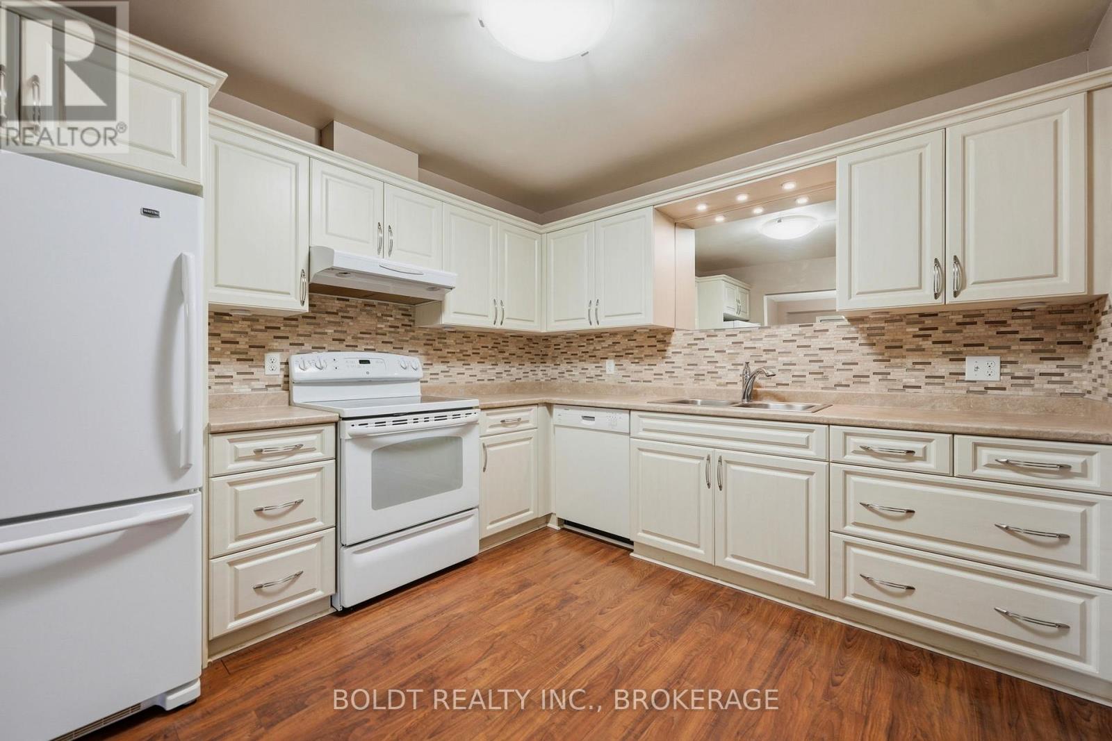 25 - 275 Pelham Road, St. Catharines, Ontario  L2S 3B9 - Photo 5 - X13644286