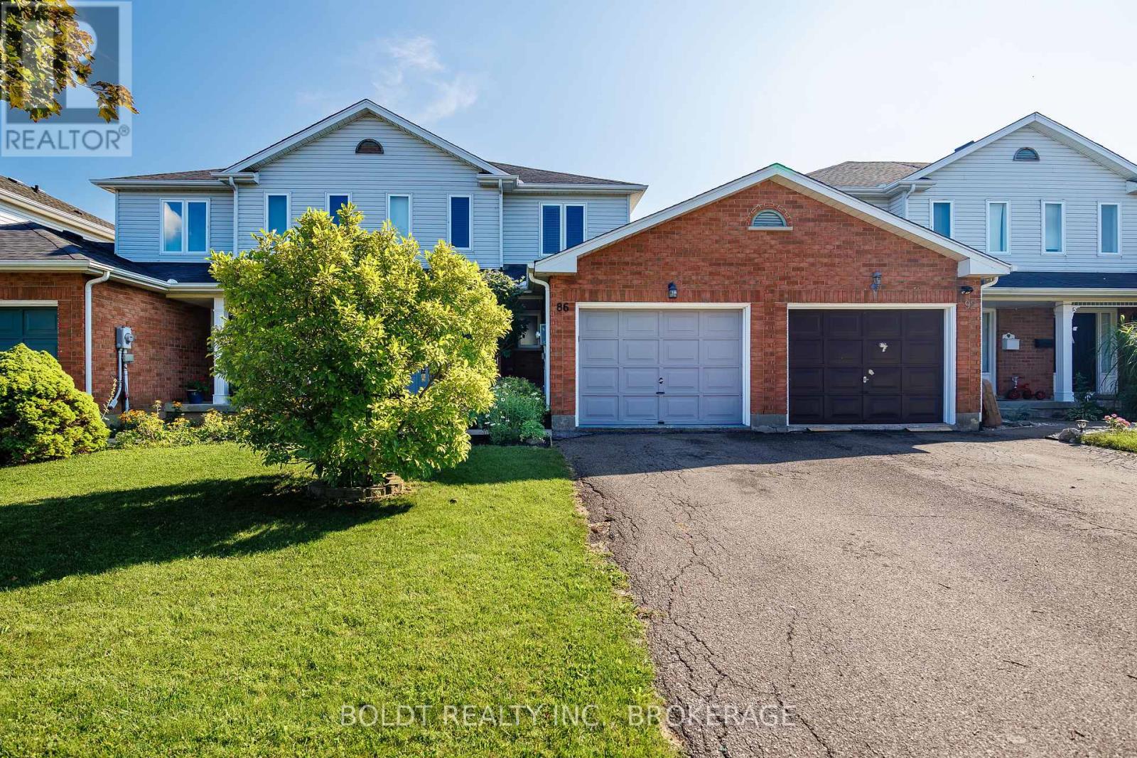 86 Devine Crescent, Thorold, Ontario  L2V 5A4 - Photo 3 - X13644346