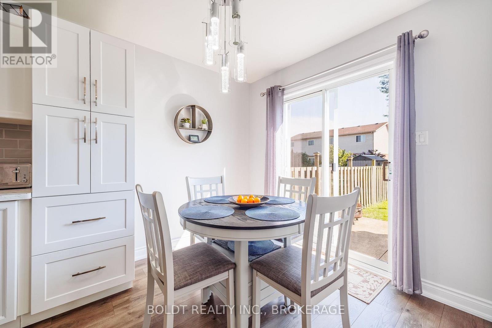 86 Devine Crescent, Thorold, Ontario  L2V 5A4 - Photo 7 - X13644346