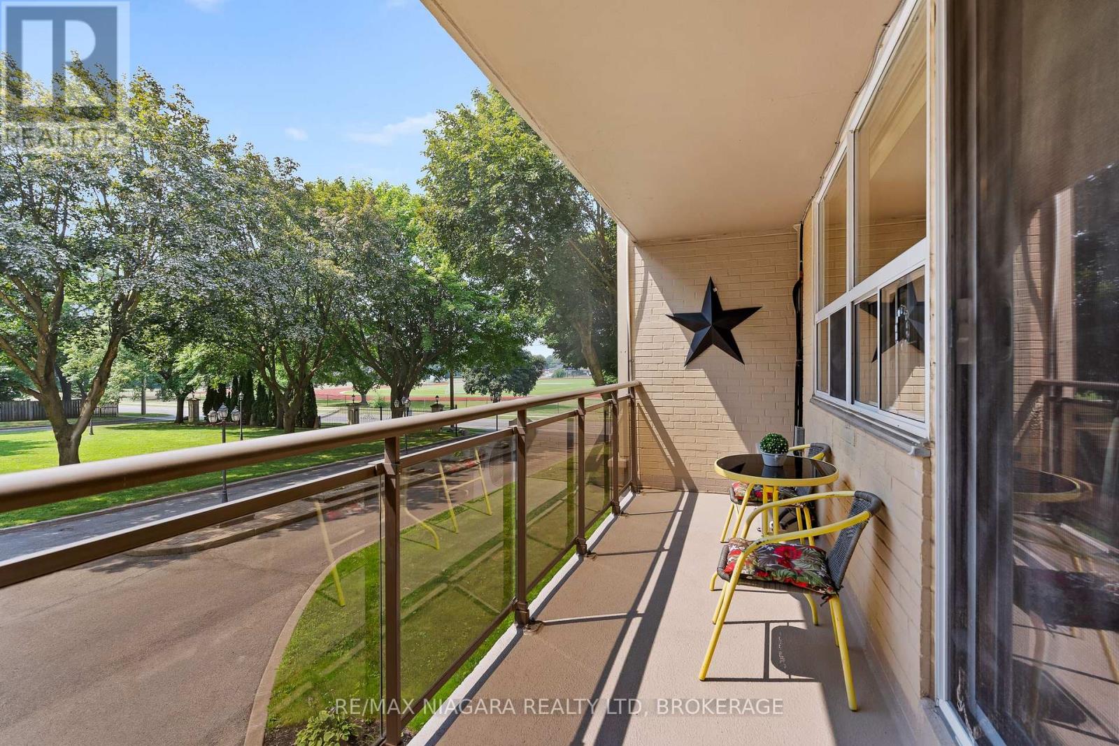 205 - 6390 Huggins Street, Niagara Falls, Ontario L2J 1H1 - Photo 1 - X13644348