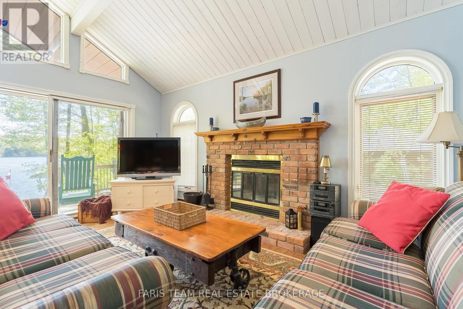 112 Farlain Lake Road E, Tiny, Ontario  L9M 0B5 - Photo 12 - S13644352