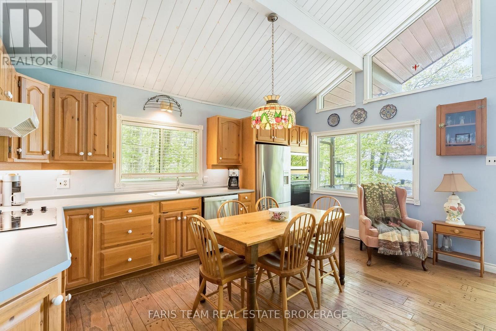 112 Farlain Lake Road E, Tiny, Ontario  L9M 0B5 - Photo 7 - S13644352