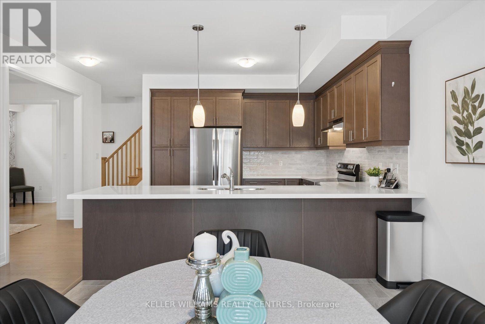41 Mabern Street, Barrie, Ontario  L9J 0J1 - Photo 11 - S13644472