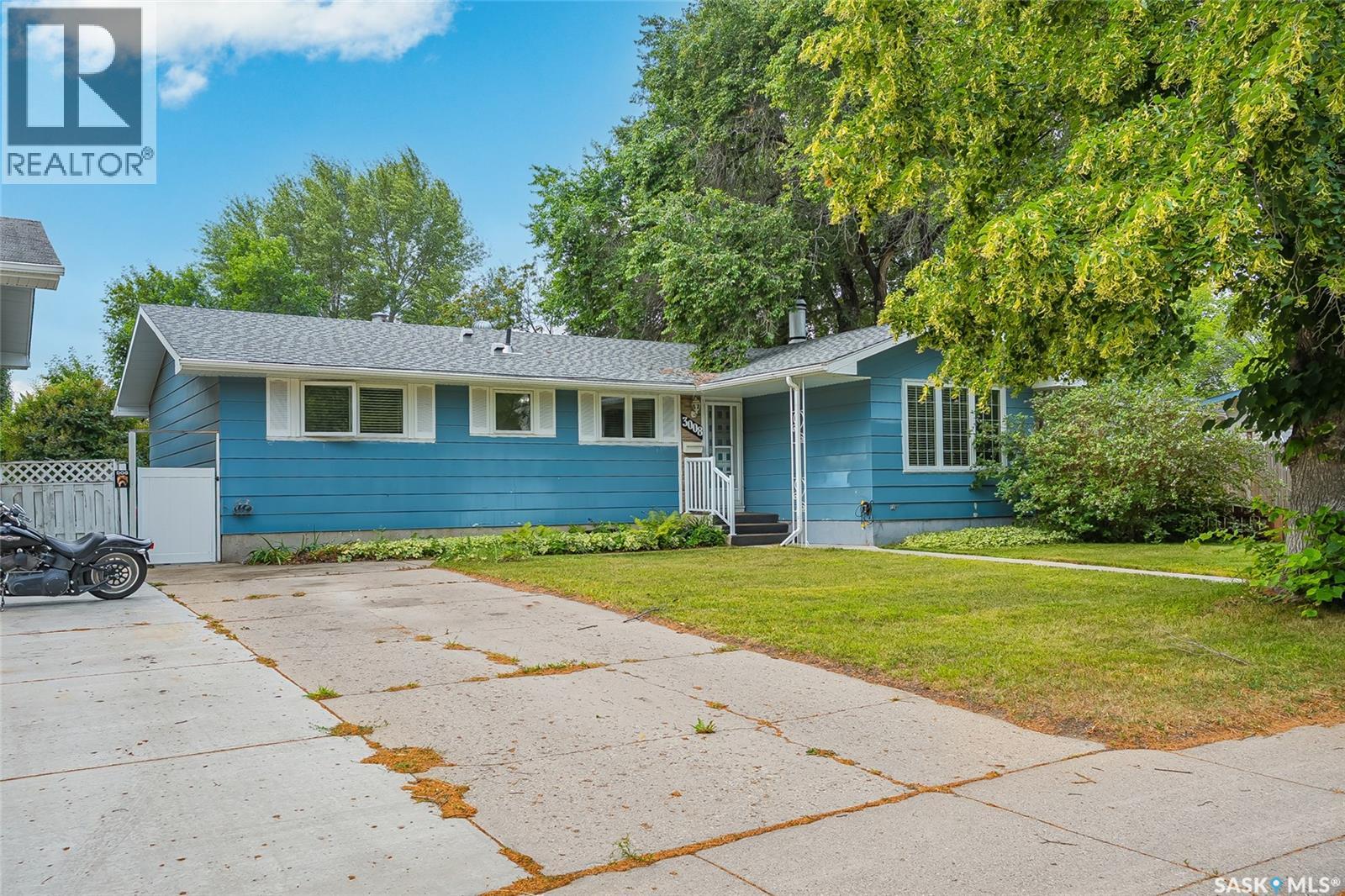 3008 Eastview, Saskatoon, Saskatchewan  S7J 3J2 - Photo 2 - SK044614