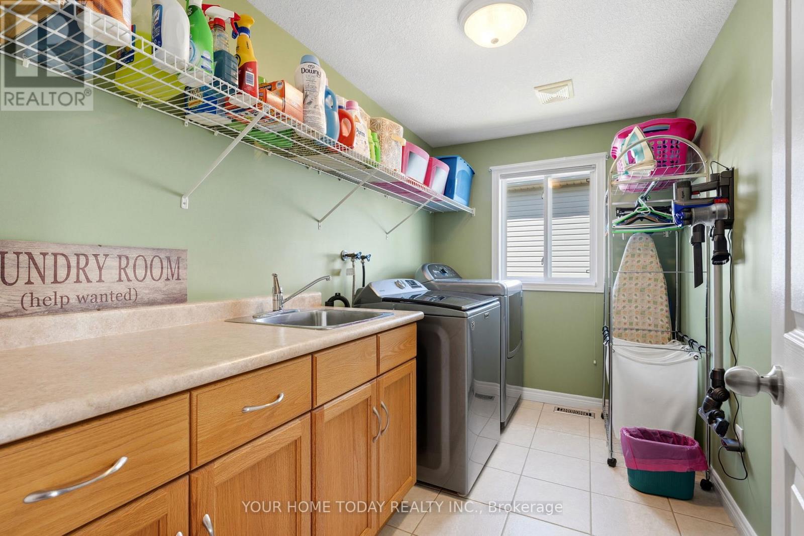 9 Kenney Street, Halton Hills, Ontario  L7J 3B2 - Photo 26 - W13644302