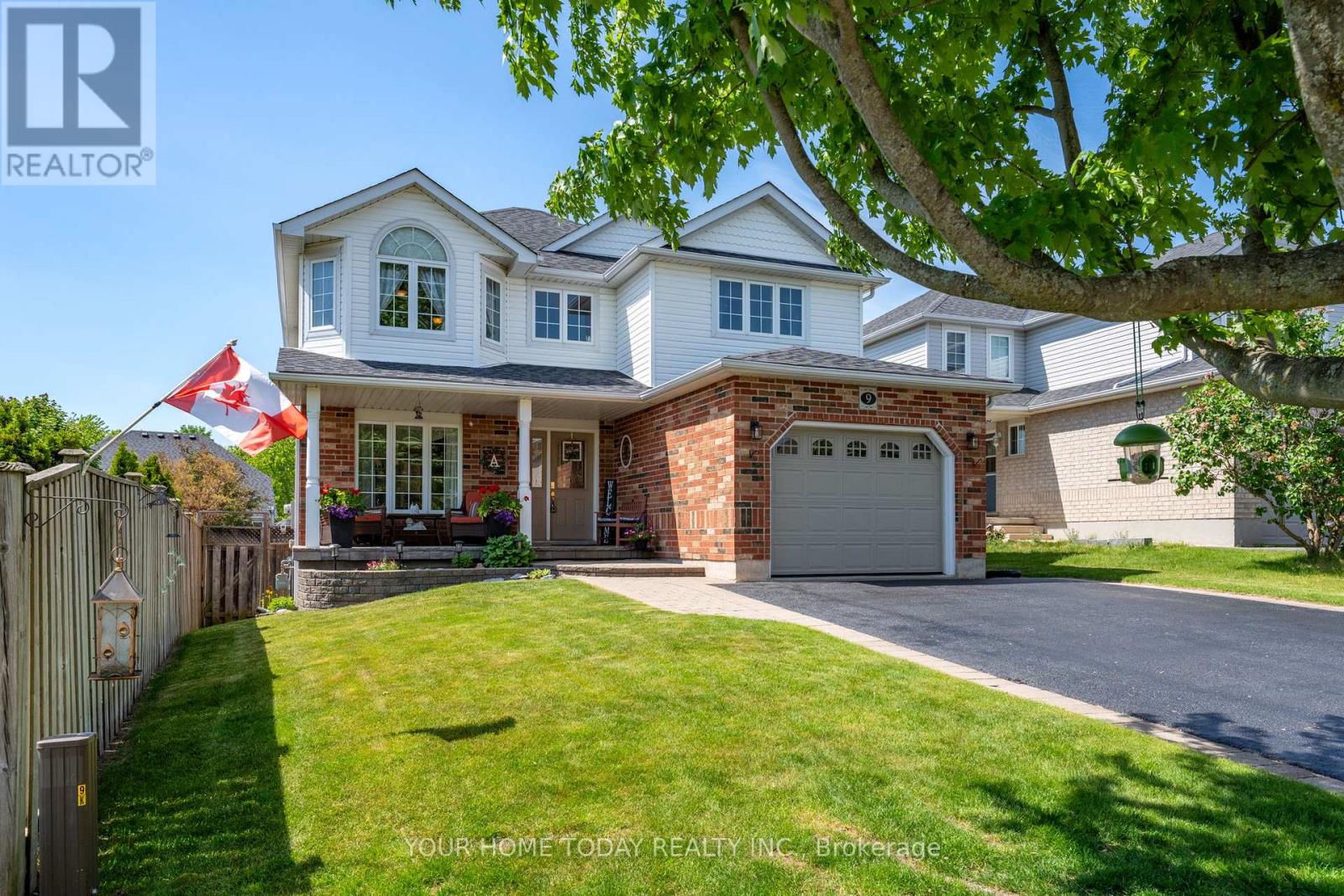 9 Kenney Street, Halton Hills, Ontario  L7J 3B2 - Photo 3 - W13644302