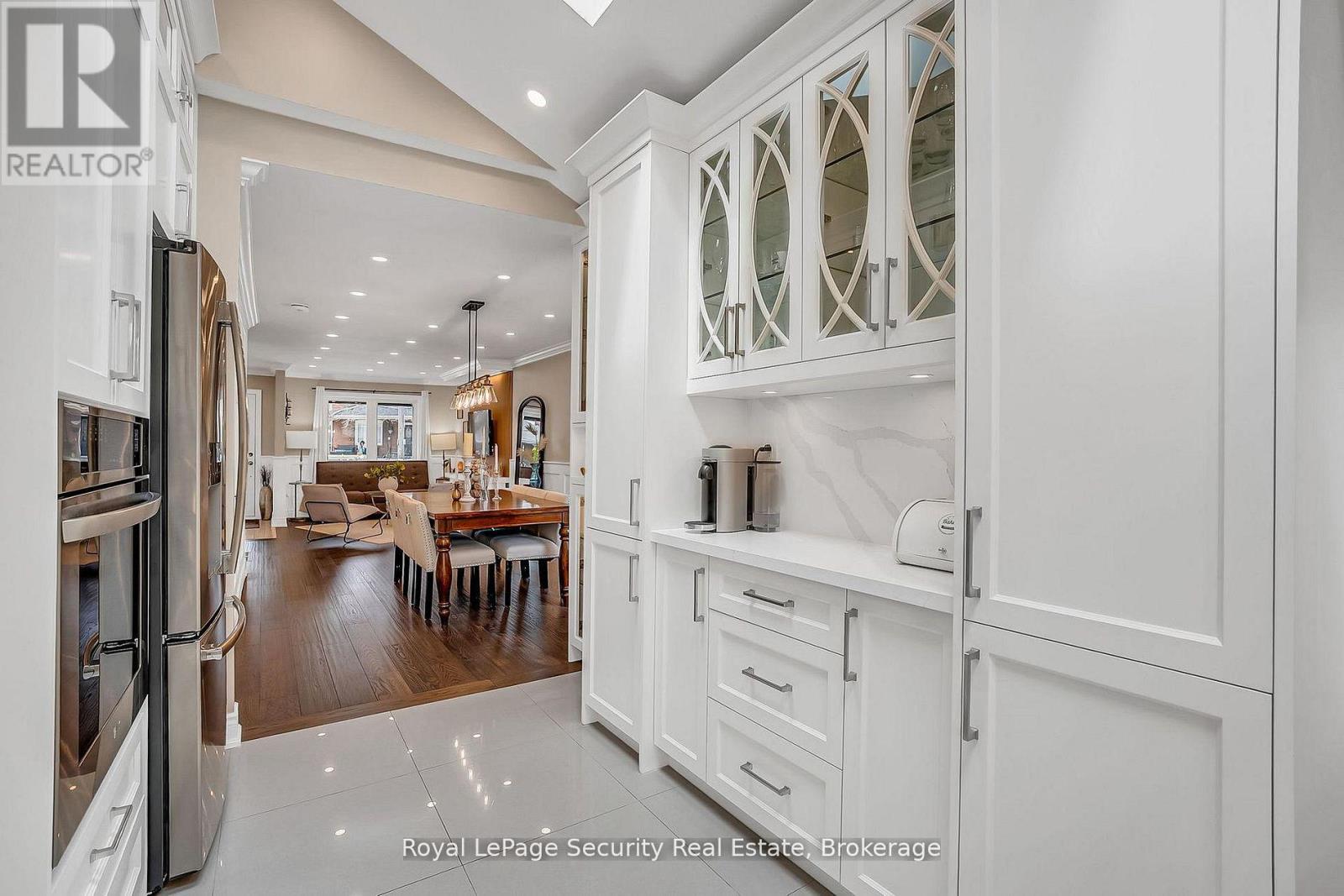 67 Northland Avenue, Toronto, Ontario  M6N 2C9 - Photo 17 - W13644326