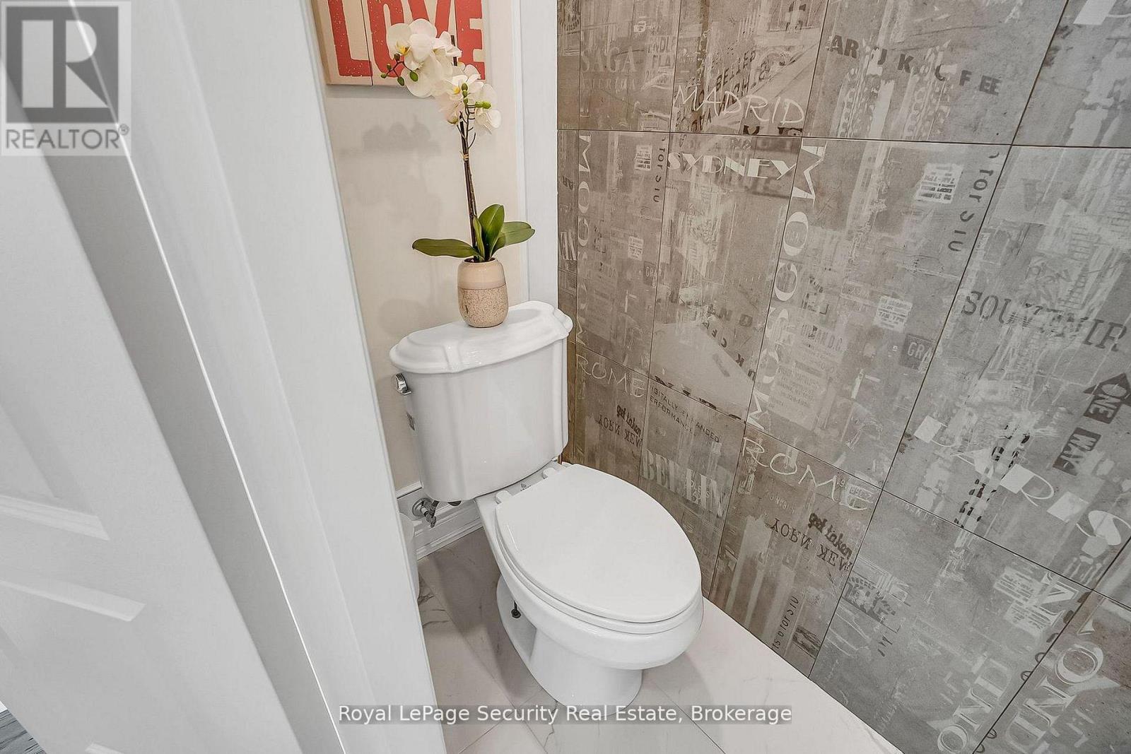 67 Northland Avenue, Toronto, Ontario  M6N 2C9 - Photo 23 - W13644326
