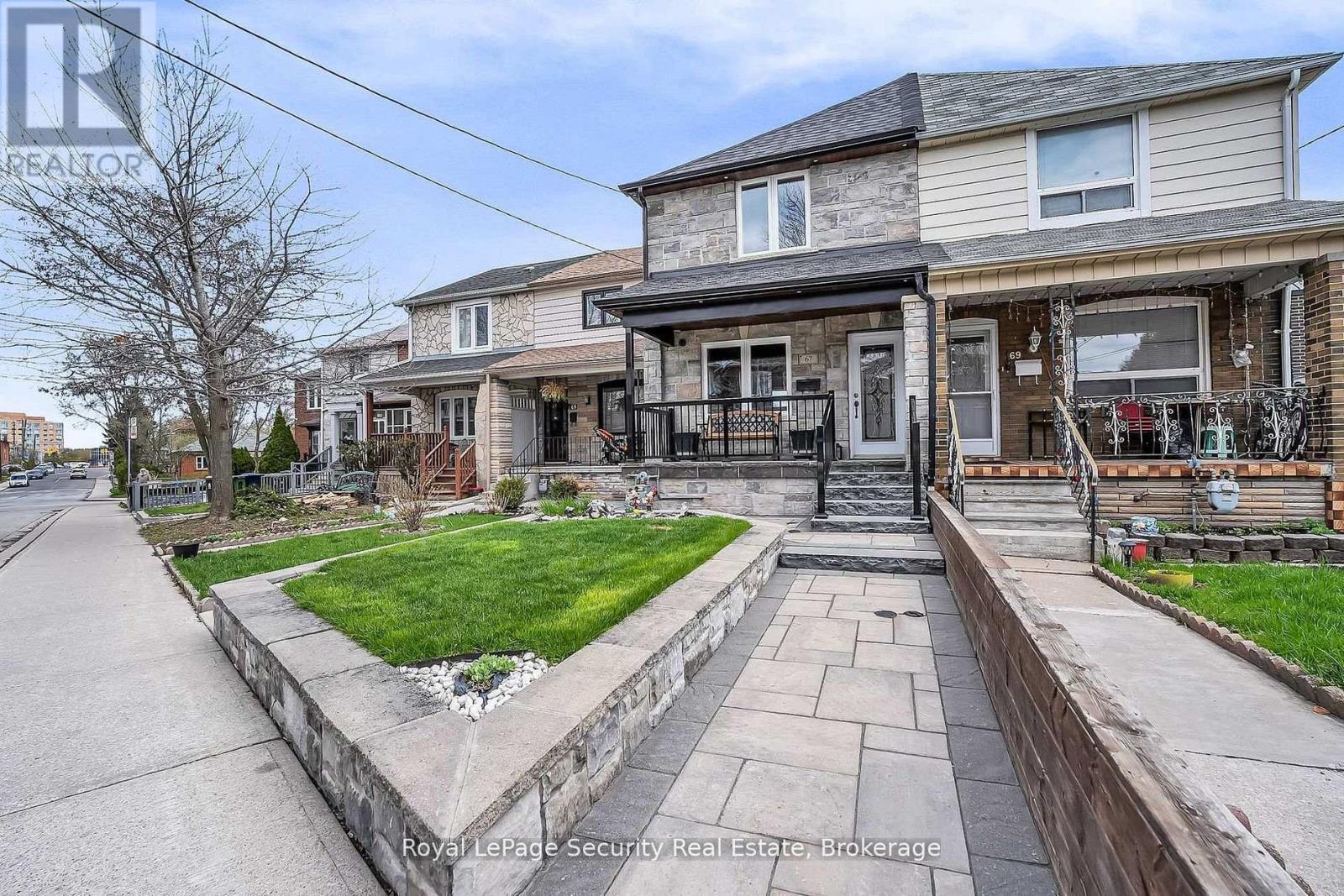 67 Northland Avenue, Toronto, Ontario  M6N 2C9 - Photo 3 - W13644326