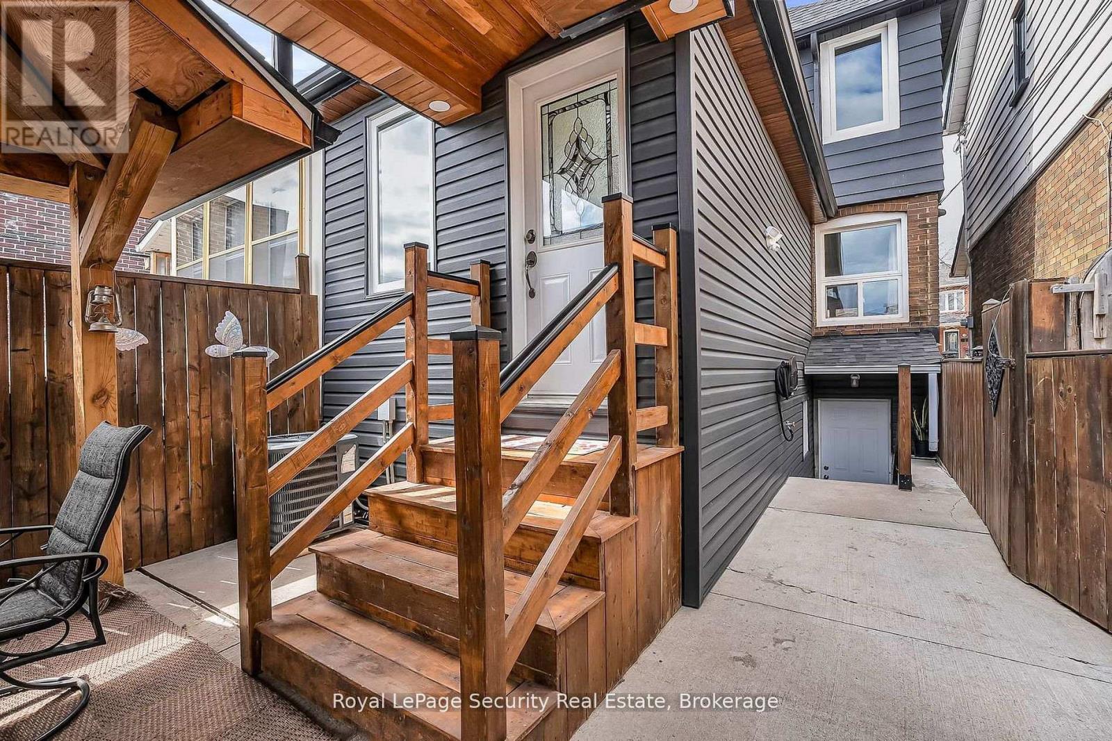 67 Northland Avenue, Toronto, Ontario  M6N 2C9 - Photo 39 - W13644326