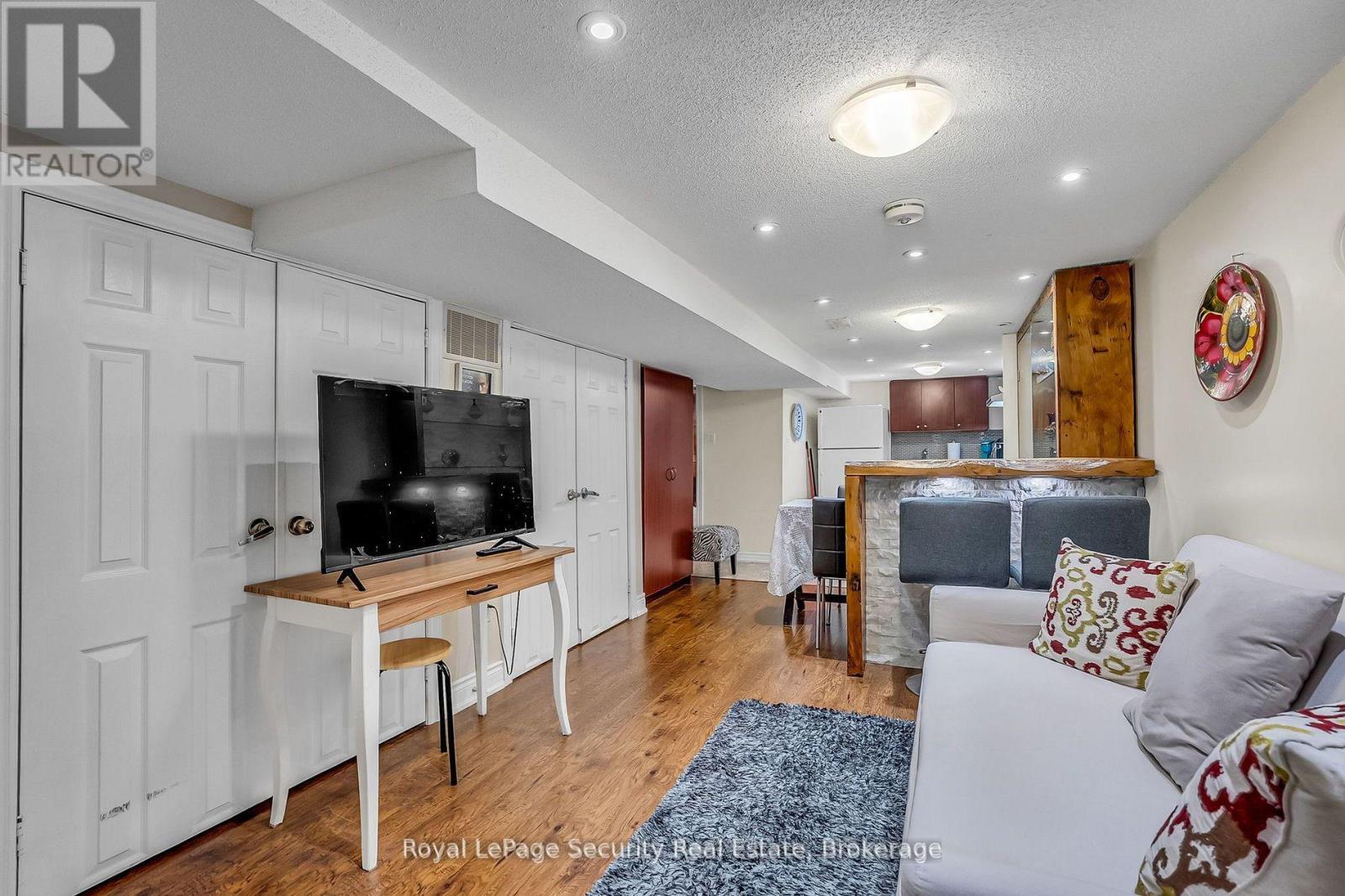 67 Northland Avenue, Toronto, Ontario  M6N 2C9 - Photo 42 - W13644326