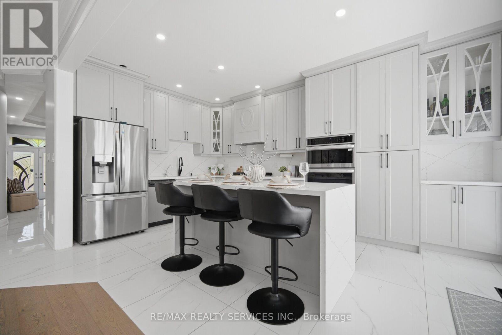 48 Severin Street, Brampton, Ontario  L6R 0P3 - Photo 11 - W13644536
