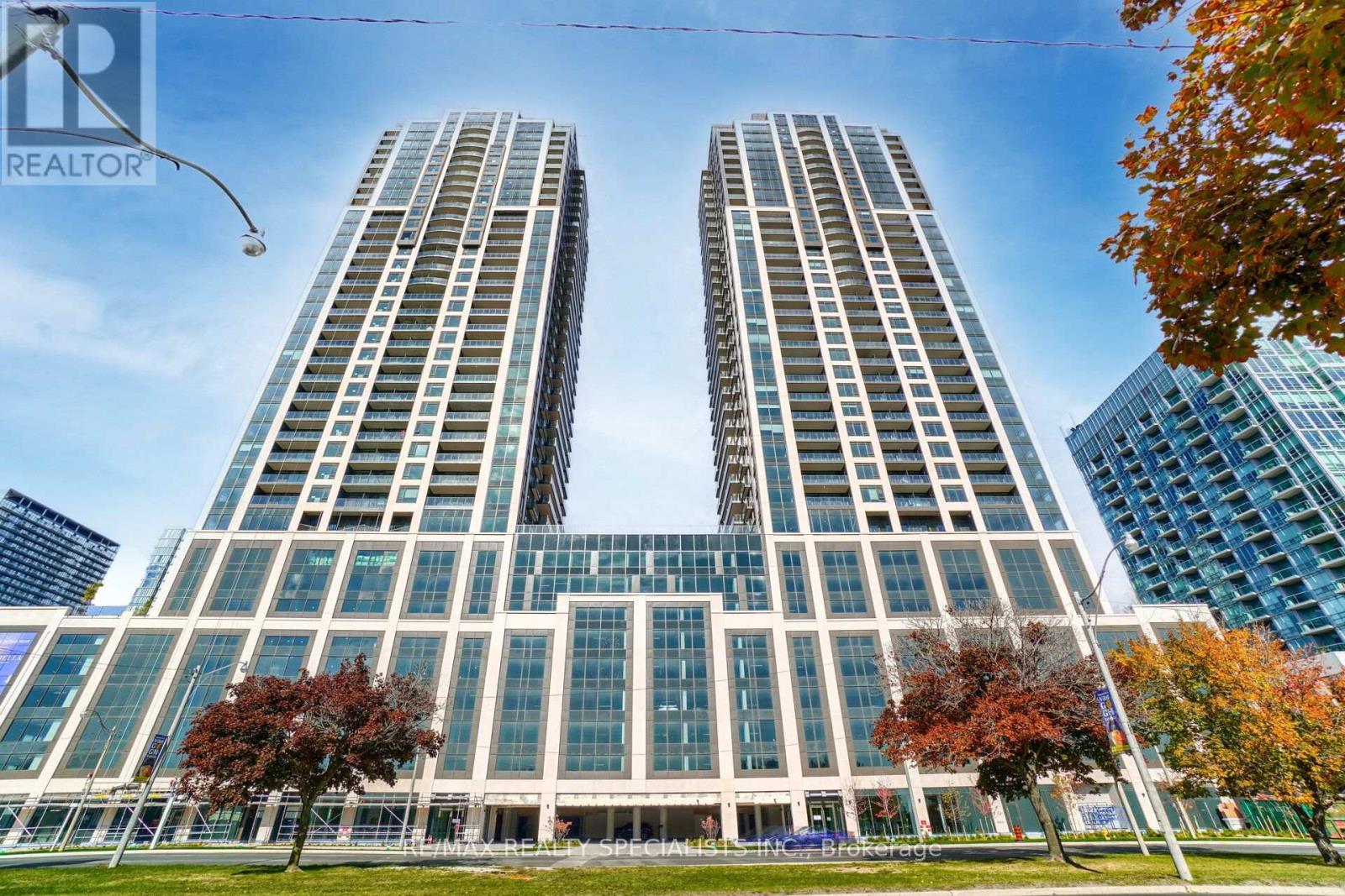 2711 - 1926 Lake Shore Boulevard, Toronto, Ontario  M6S 1A1 - Photo 1 - W13644562
