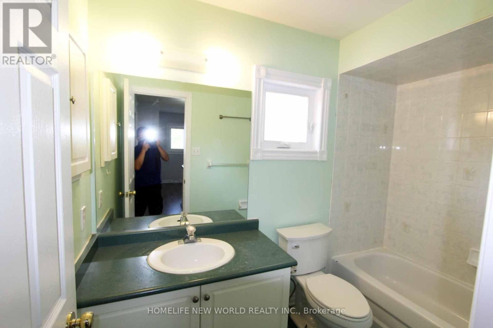 834 Surin Court, Newmarket, Ontario L3Y 8R4 - Photo 25 - N13643706