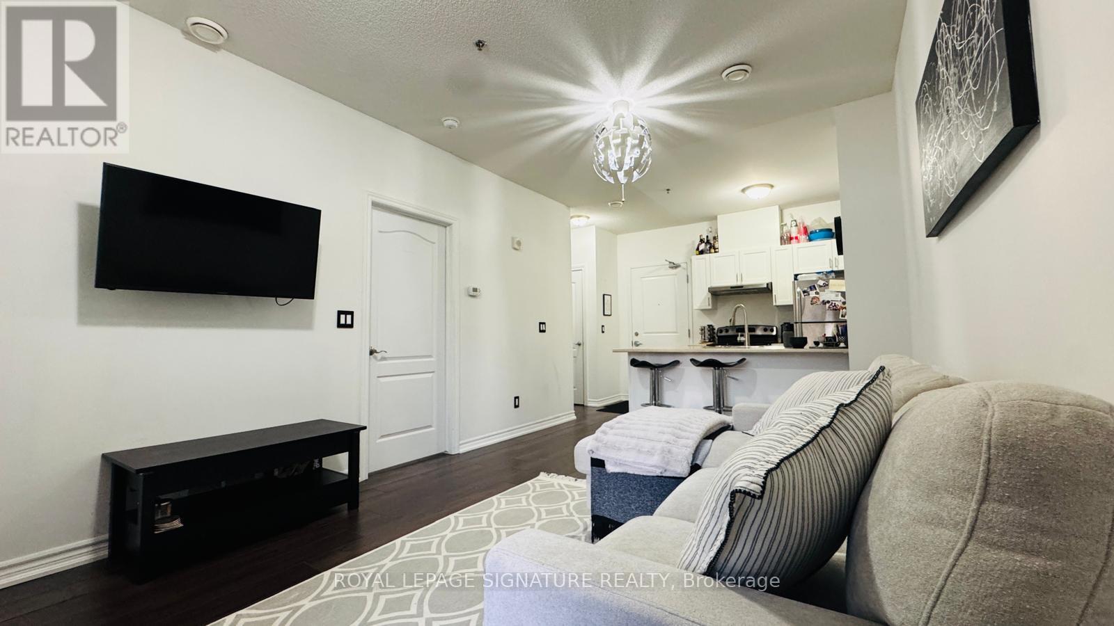 107 - 1370 Costigan Road, Milton, Ontario L9T 8X7 - Photo 4 - W13607636