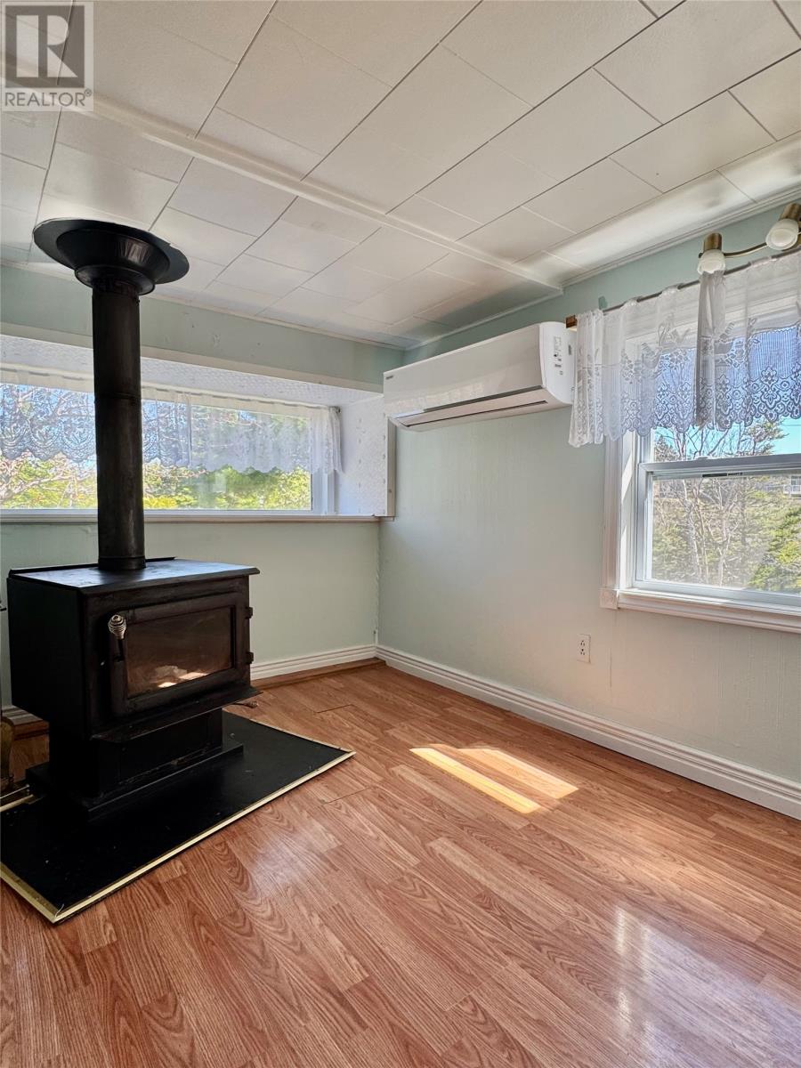 10 Holiday Hill Road, Blaketown — photo 17