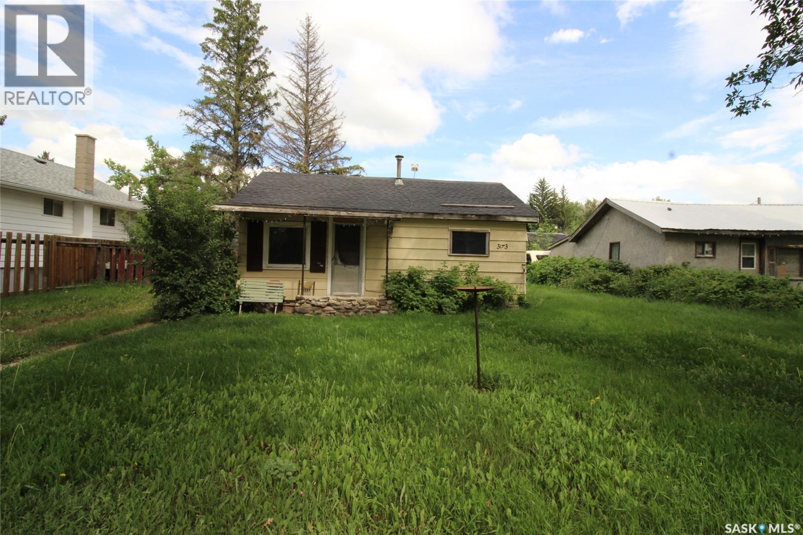 3169 Rutland Avenue, Gull Lake, Saskatchewan  S0N 1A0 - Photo 3 - SK044036