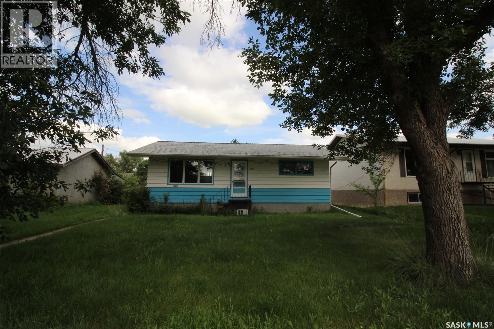 3169 Rutland Avenue, Gull Lake, Saskatchewan  S0N 1A0 - Photo 4 - SK044036