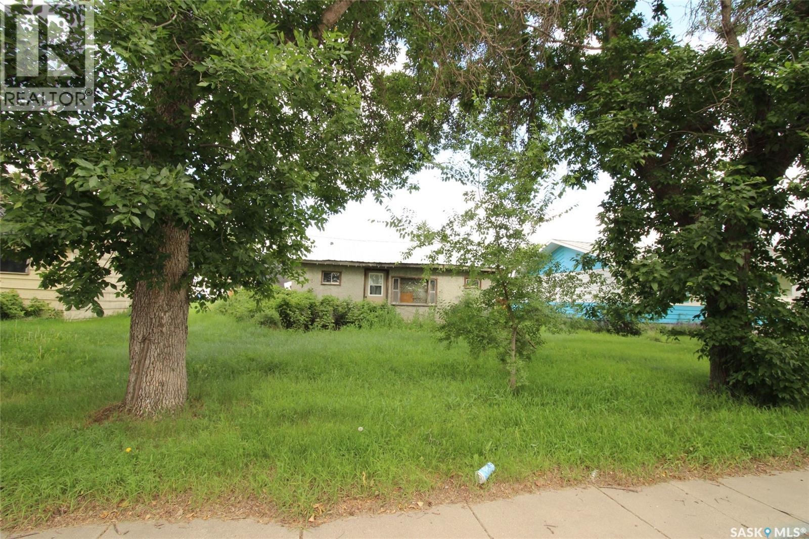 3169 Rutland Avenue, Gull Lake, Saskatchewan  S0N 1A0 - Photo 5 - SK044036