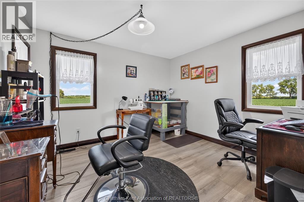 29712 Esterville Road, Dresden, Ontario  N0P 1M0 - Photo 19 - 26018949