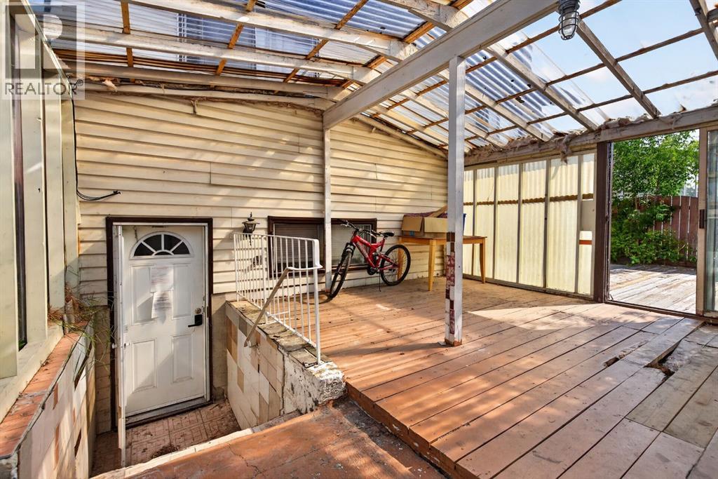 319 Rundlelawn Road NE, Calgary, Alberta  T1Y 3P2 - Photo 2 - A2331168