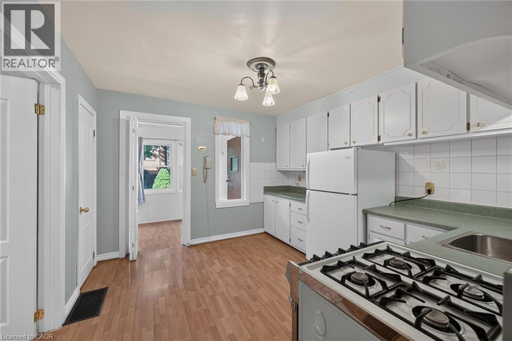 155 Newlands Avenue, Hamilton, Ontario L8H 2T8 - Photo 13 - 40852808
