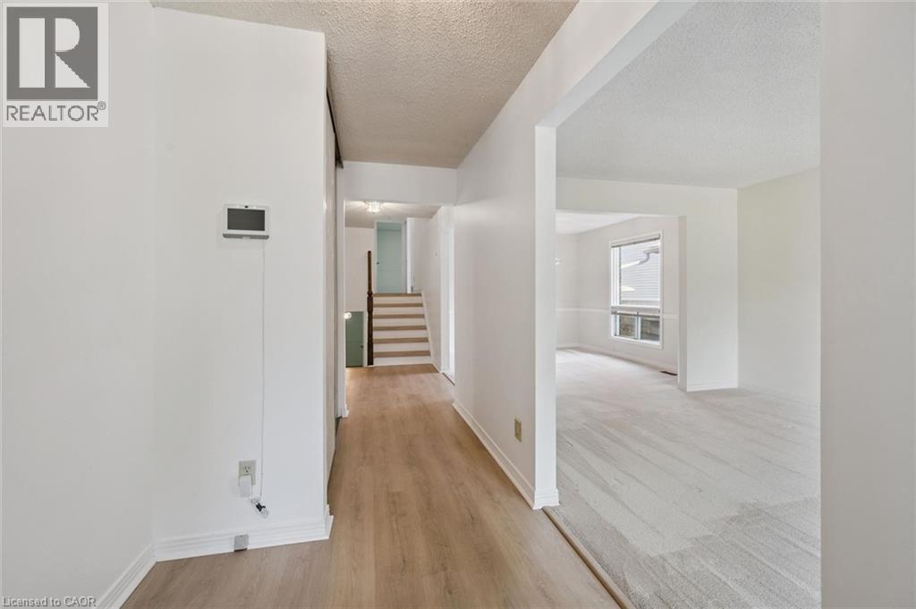 167 Westvale Drive, Waterloo, Ontario  N2T 1B7 - Photo 6 - 40853344