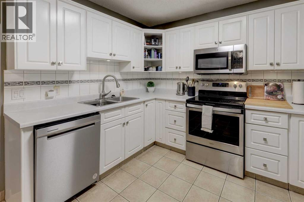 215 Arbour Ridge Way NW, Calgary, Alberta  T3G 3Z3 - Photo 9 - A2334298