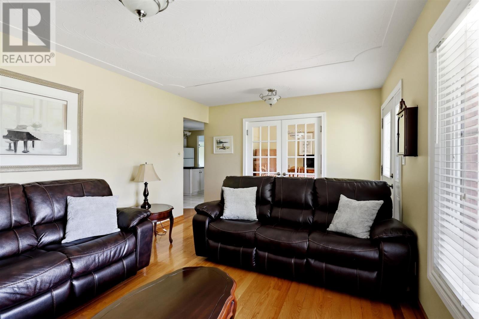 382 Nixon Rd, Sault Ste. Marie, Ontario  P6C 5R9 - Photo 4 - SM262042
