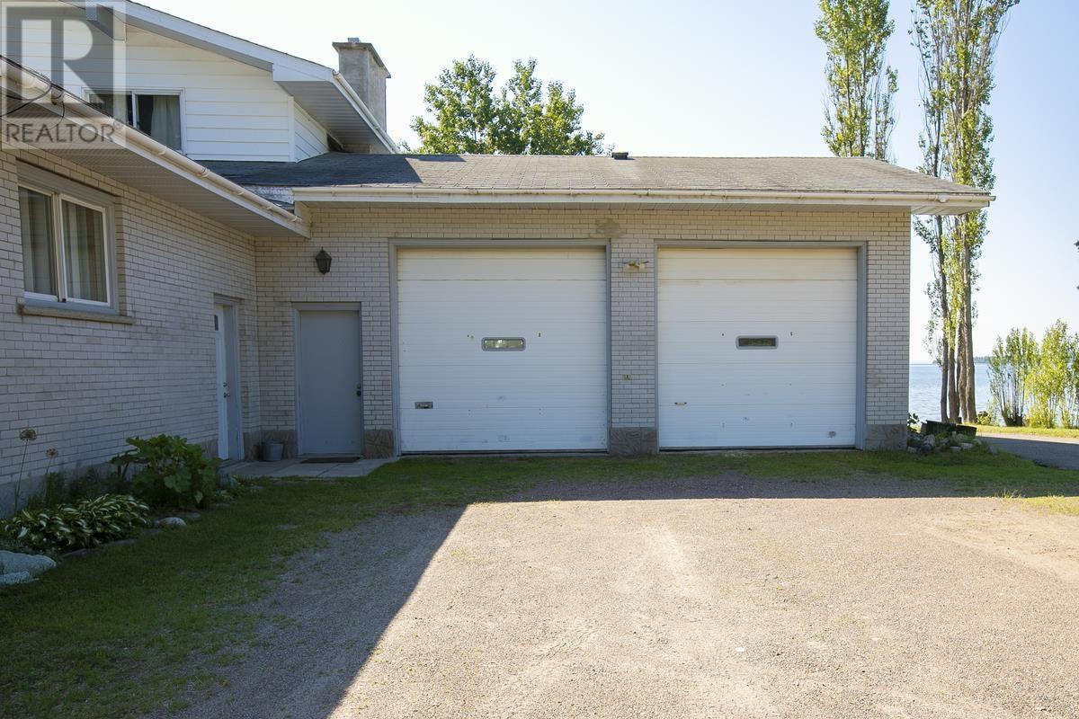 463 Highway 563, Batchawana Bay, Ontario  P0S 1A0 - Photo 5 - SM262065