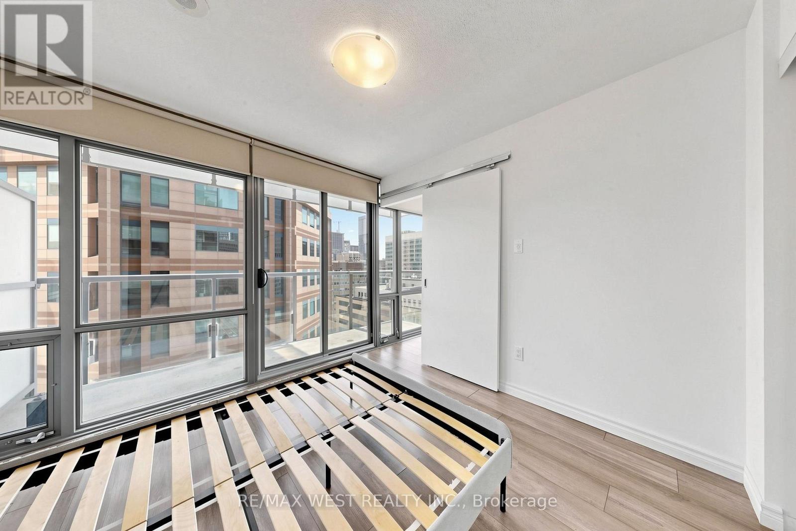 1203 - 38 Grenville Street, Toronto, Ontario  M4Y 1A9 - Photo 14 - C13627648