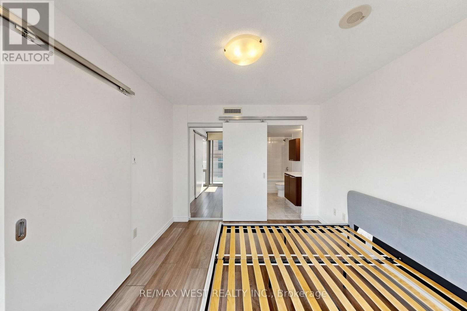 1203 - 38 Grenville Street, Toronto, Ontario  M4Y 1A9 - Photo 13 - C13627648