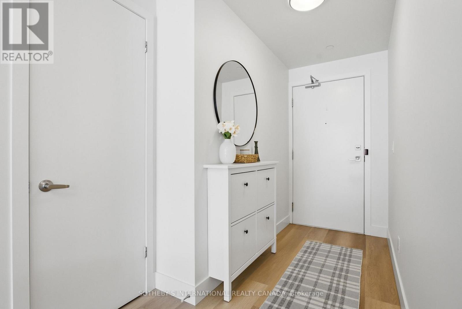A201 - 5230 Dundas Street, Burlington, Ontario  L7L 0J5 - Photo 2 - W13537982